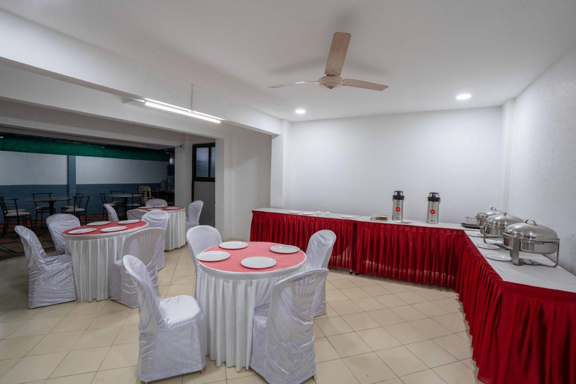 Treebo Royal Comfort Atithi Pune Esterno foto
