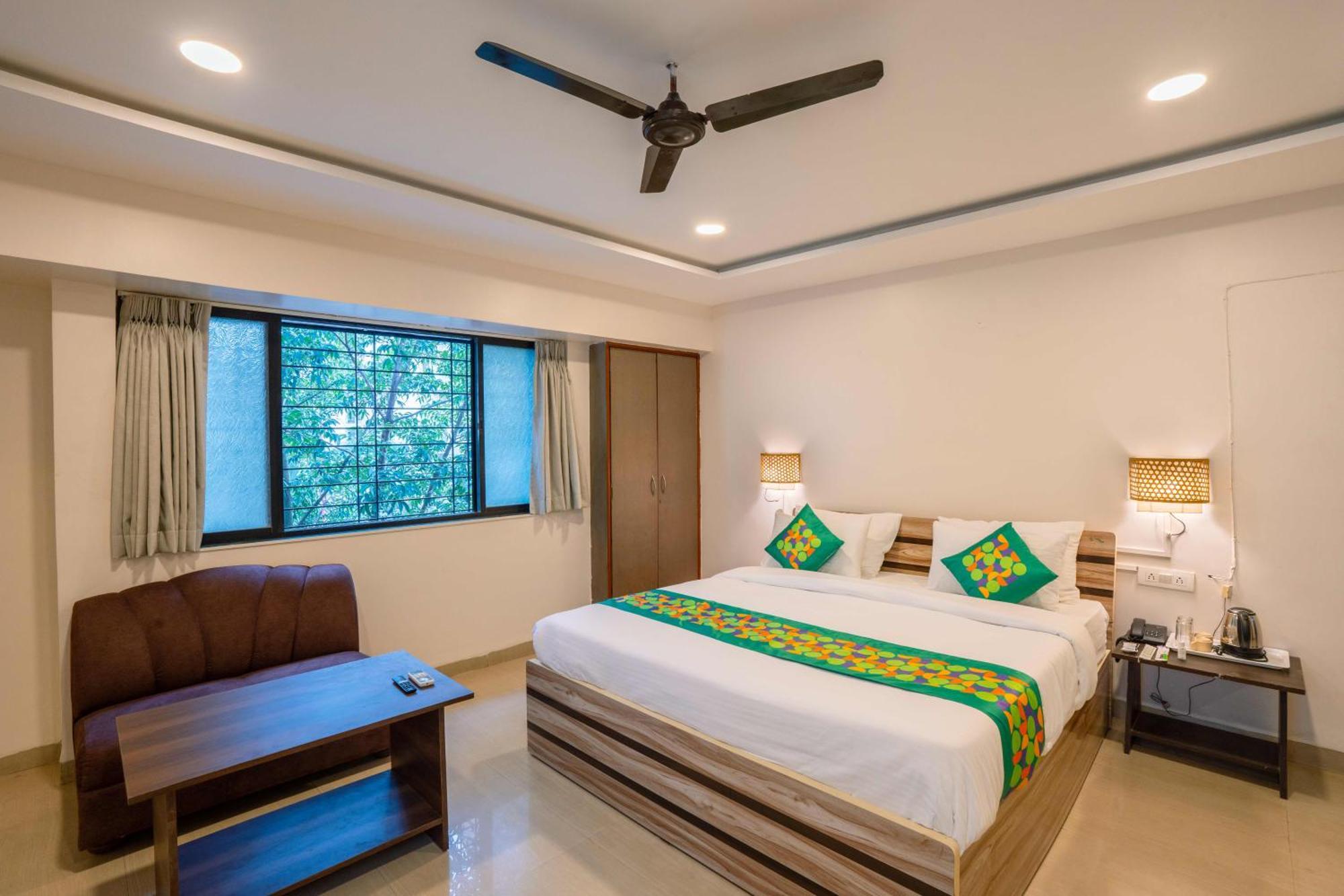 Treebo Royal Comfort Atithi Pune Esterno foto