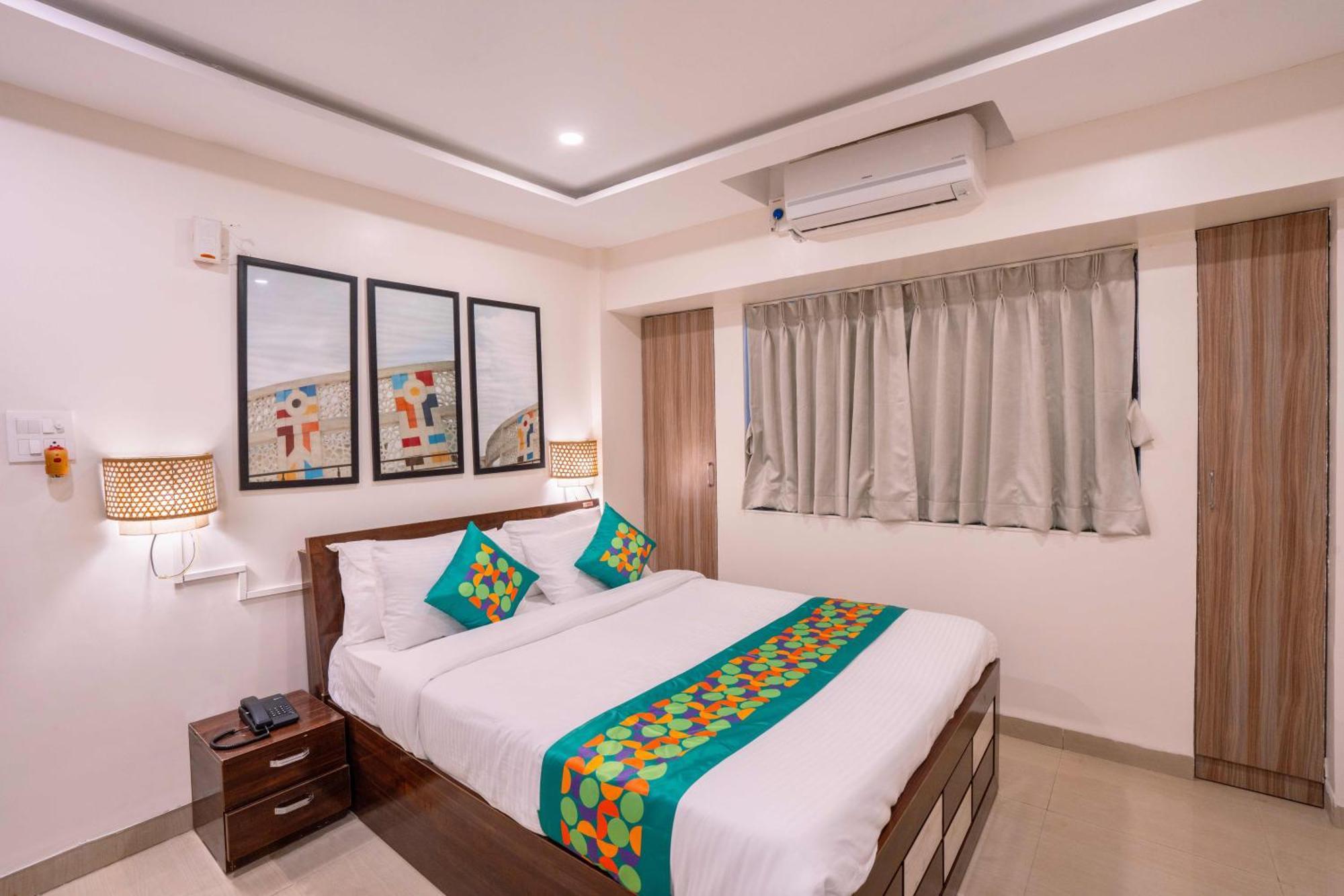 Treebo Royal Comfort Atithi Pune Esterno foto